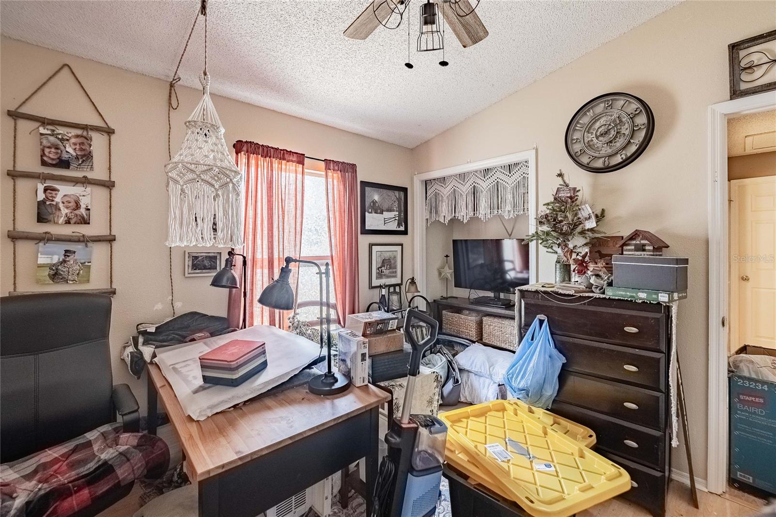 463 EMERALD COVE LOOP