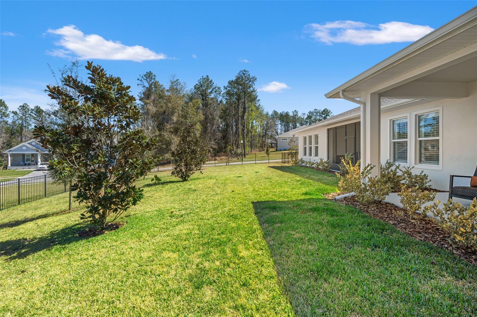 4698 HICKORY OAK DR