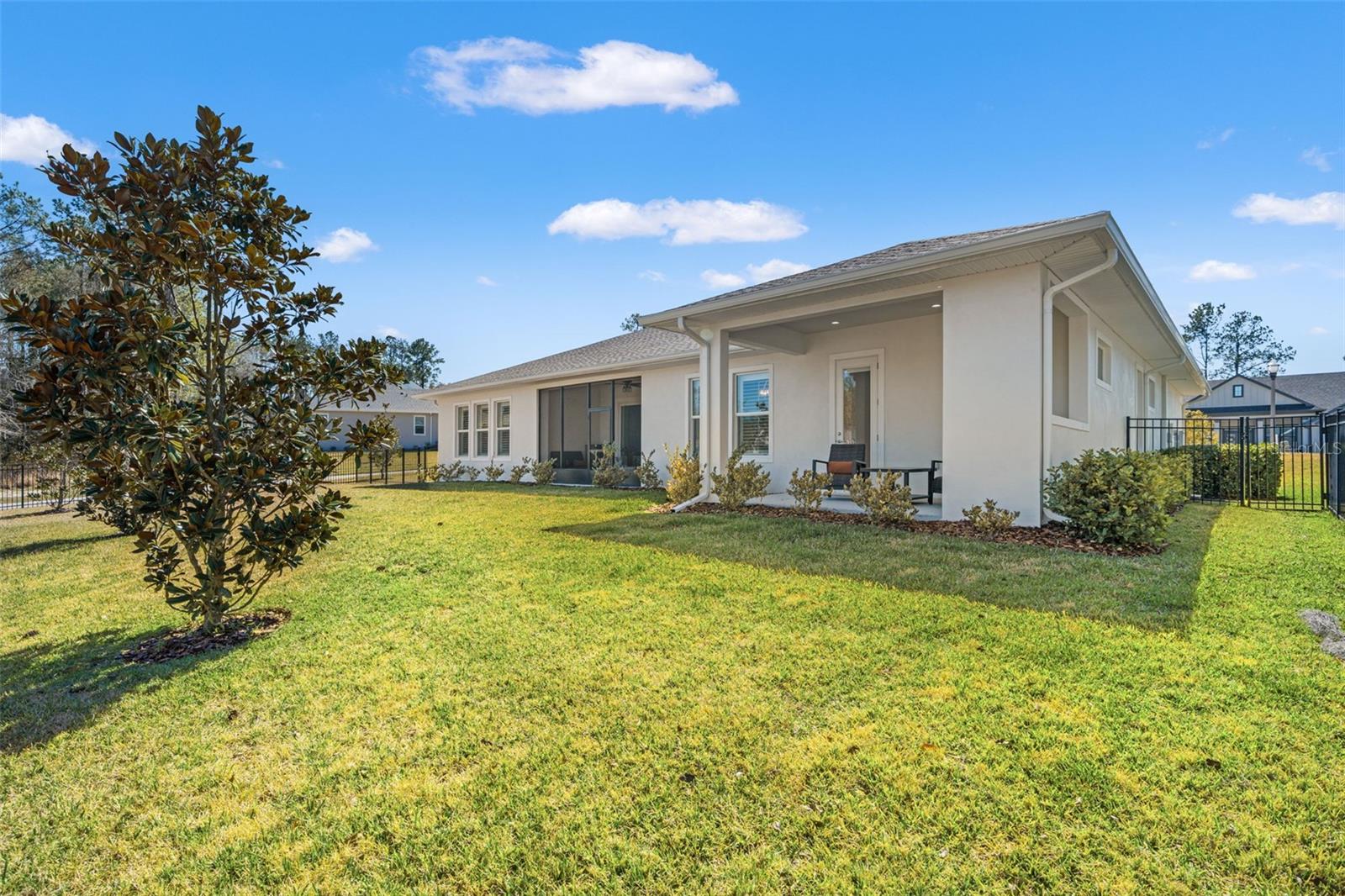 4698 HICKORY OAK DR