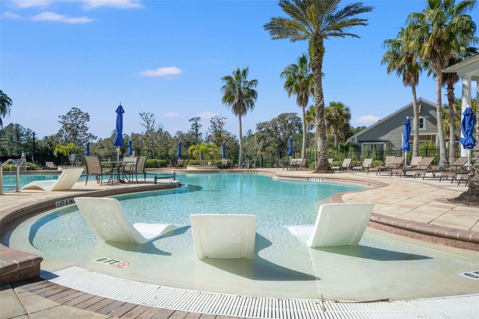4698 HICKORY OAK DR