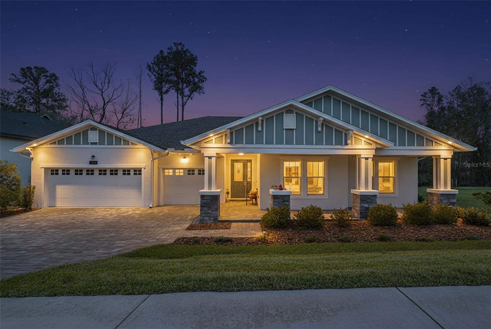 4698 HICKORY OAK DR