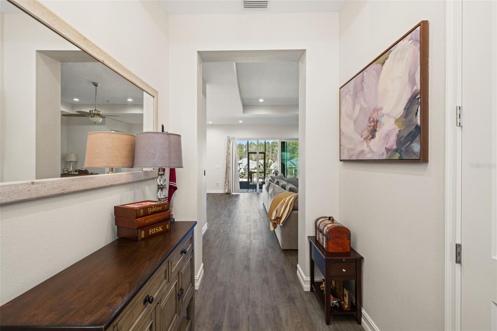 4698 HICKORY OAK DR