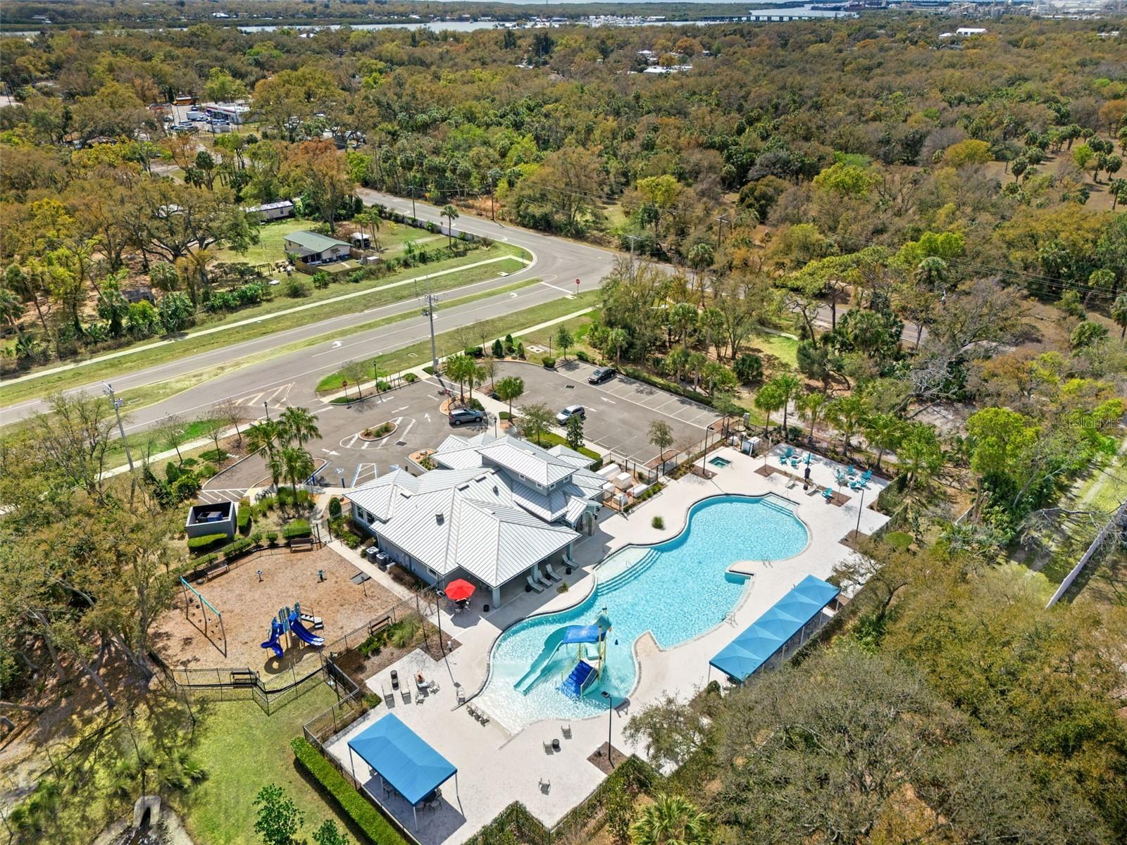 7506 FOREST MERE DR