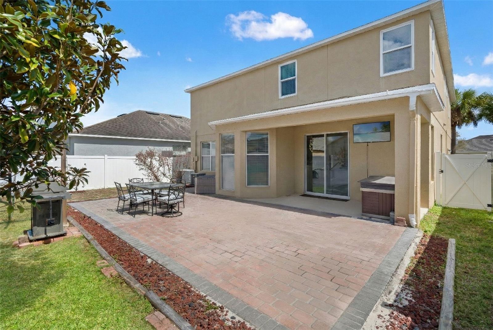 7506 FOREST MERE DR