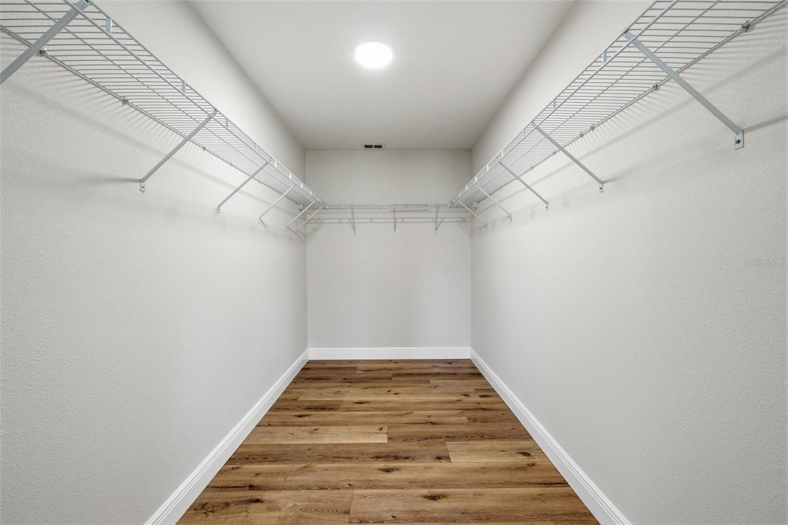 10185 SLEEPY WILLOW CT