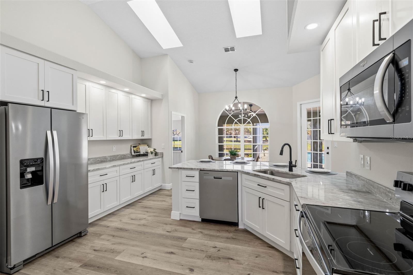 10185 SLEEPY WILLOW CT