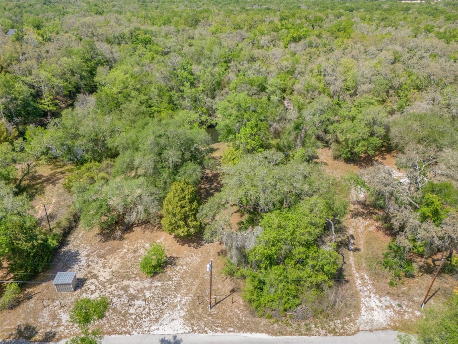 33013 ROUND TABLE RD