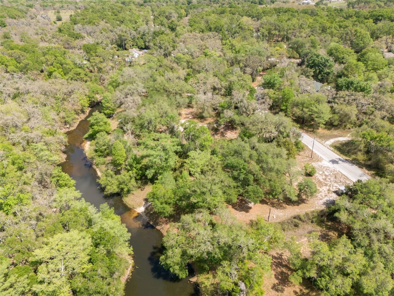 33013 ROUND TABLE RD