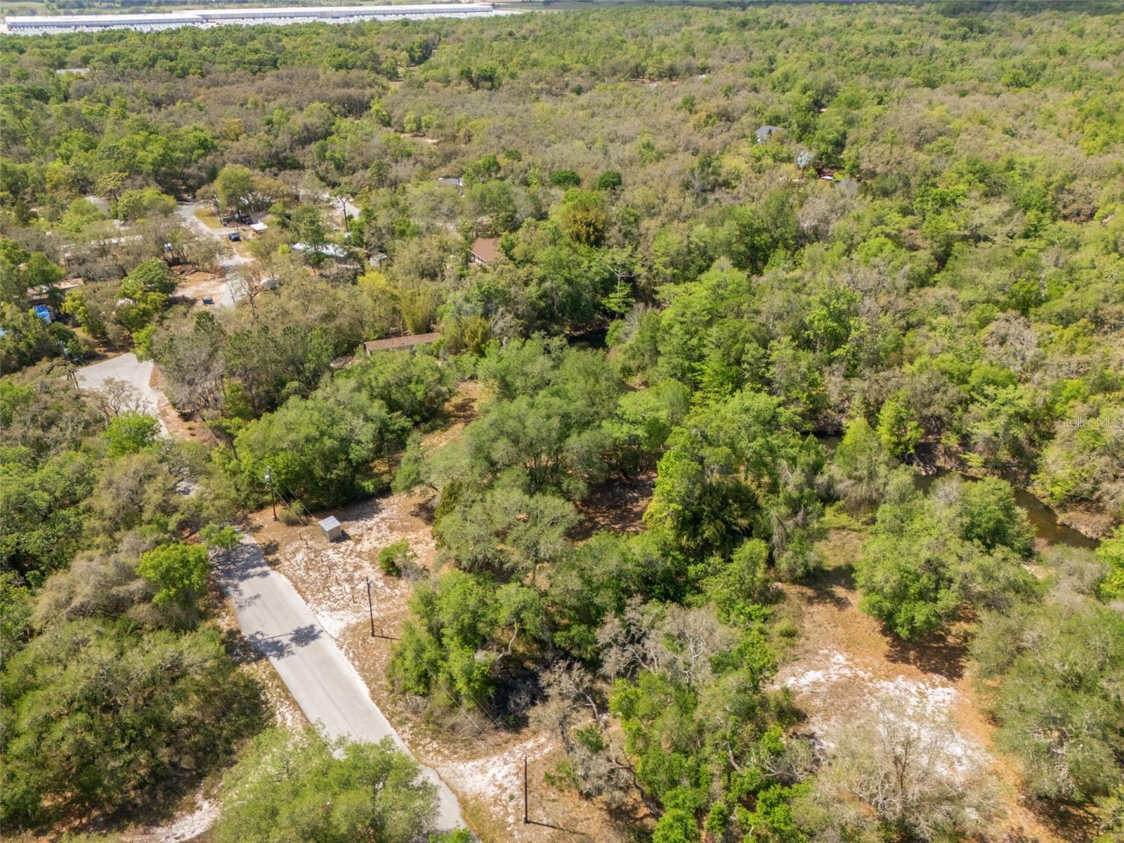 33013 ROUND TABLE RD