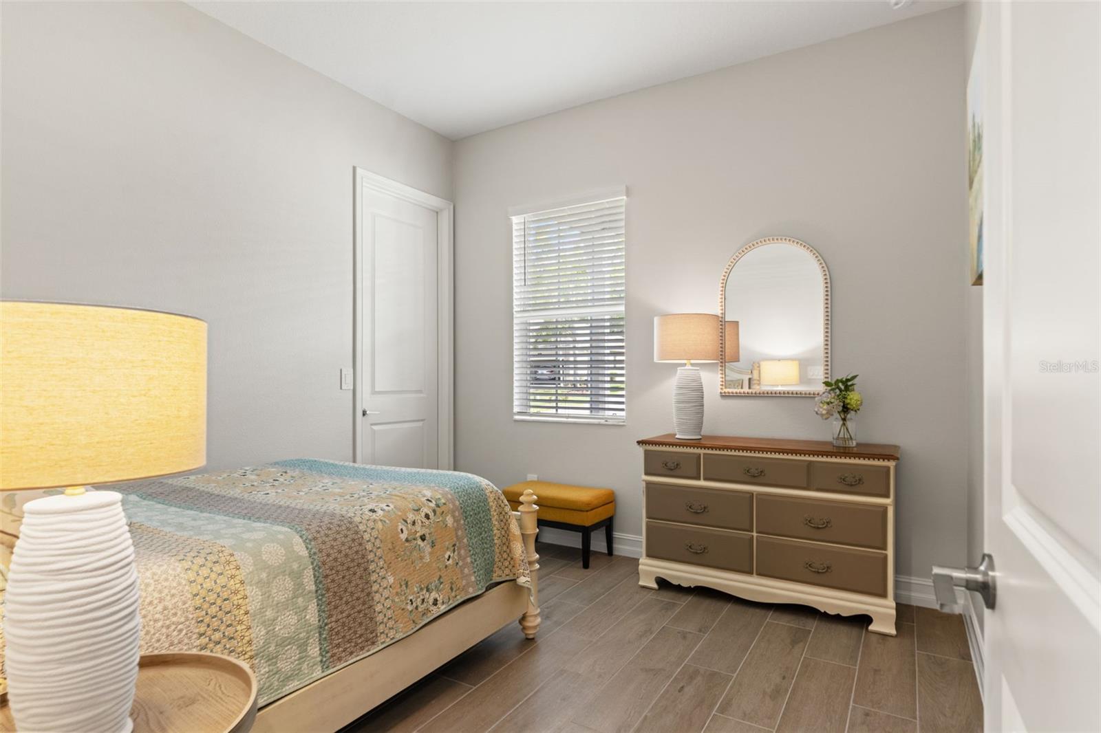 4661 SOUTHERN VALLEY LOOP