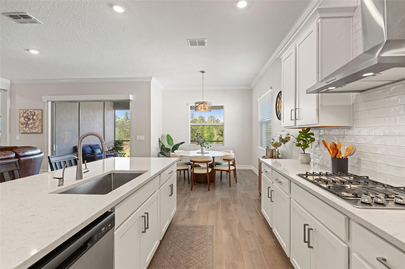 4661 SOUTHERN VALLEY LOOP