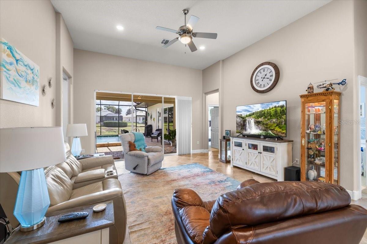 9020 PENELOPE DR