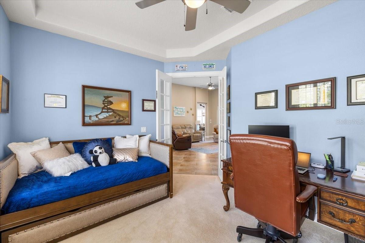 9020 PENELOPE DR