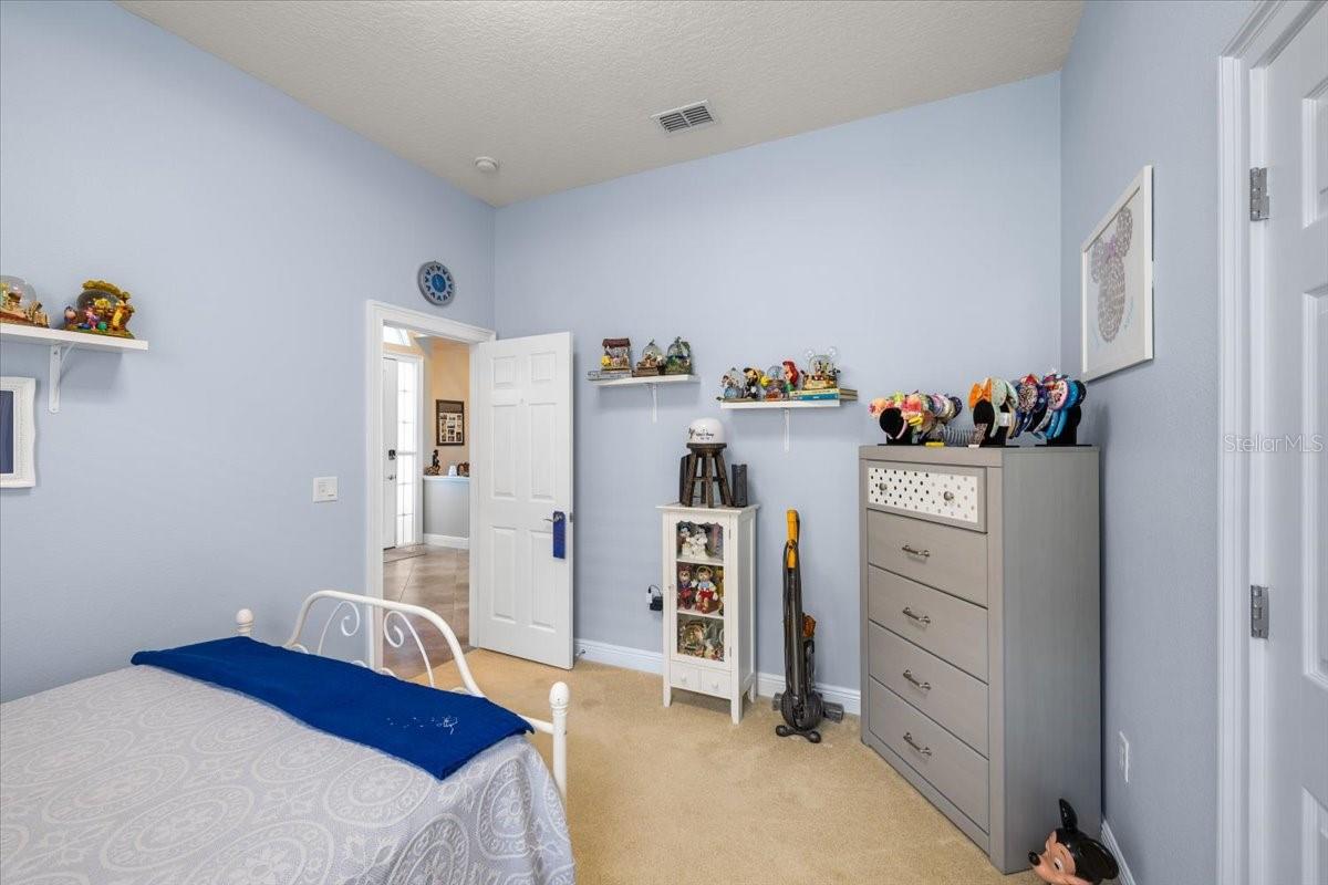 9020 PENELOPE DR
