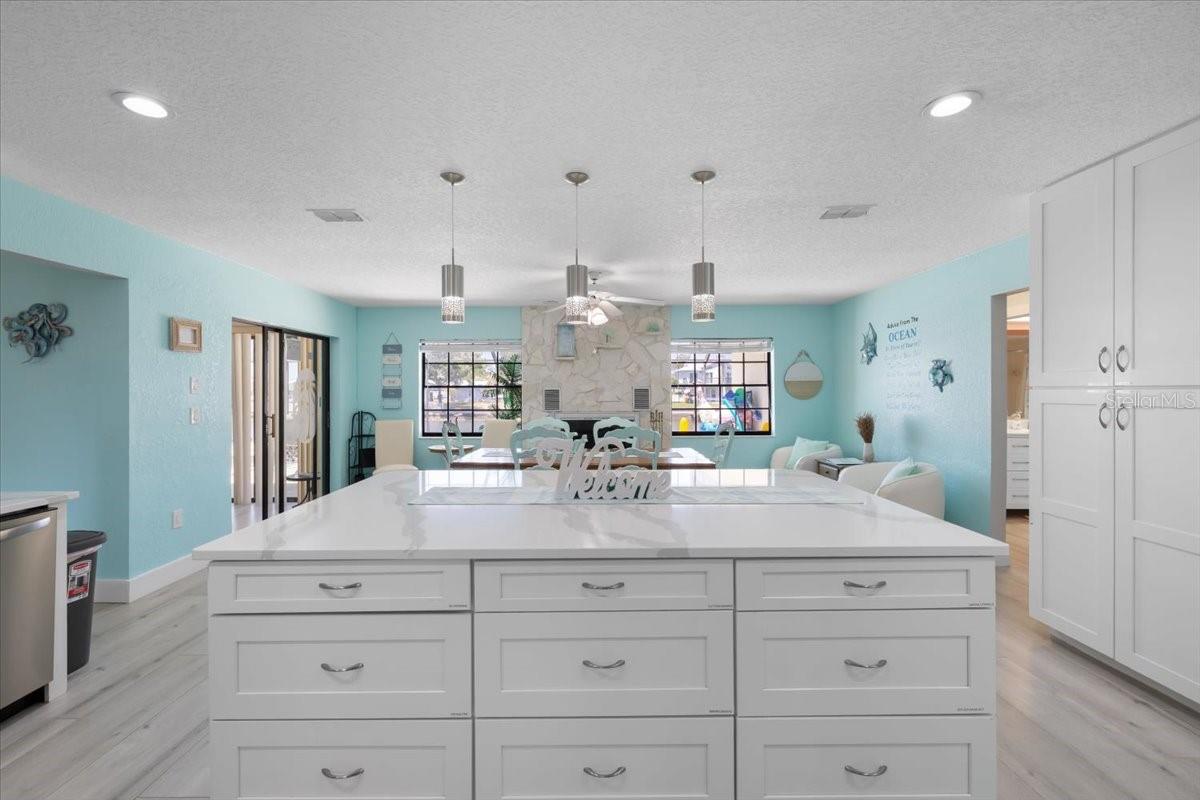 4400 FLEXER DR