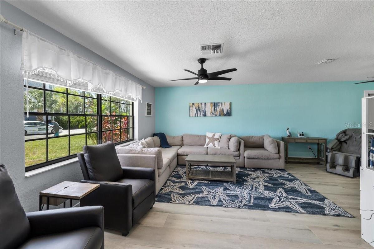 4400 FLEXER DR