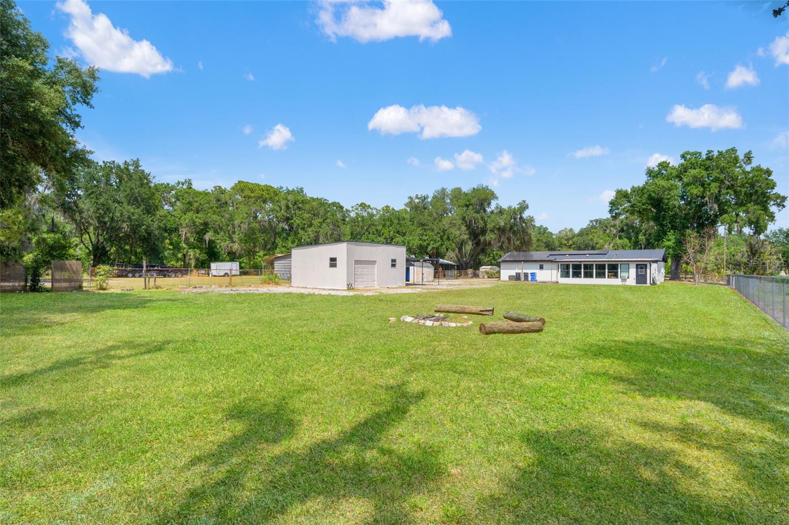 2111 HINSON RD