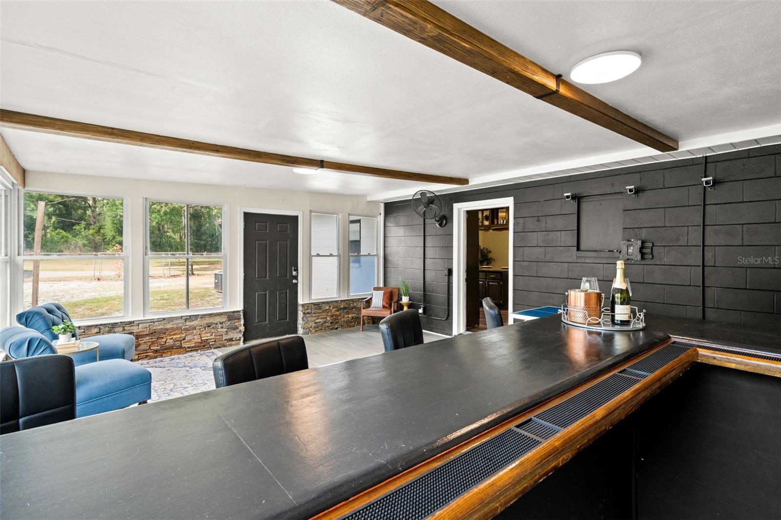 2111 HINSON RD