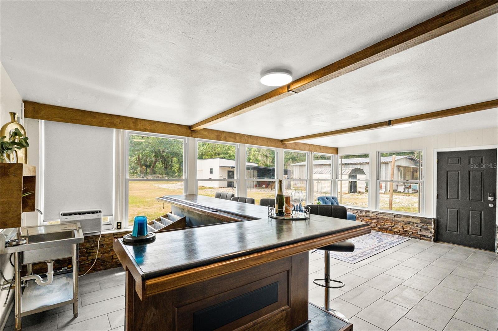 2111 HINSON RD
