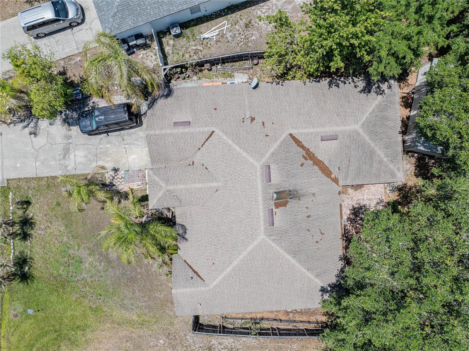 427 LARK CT