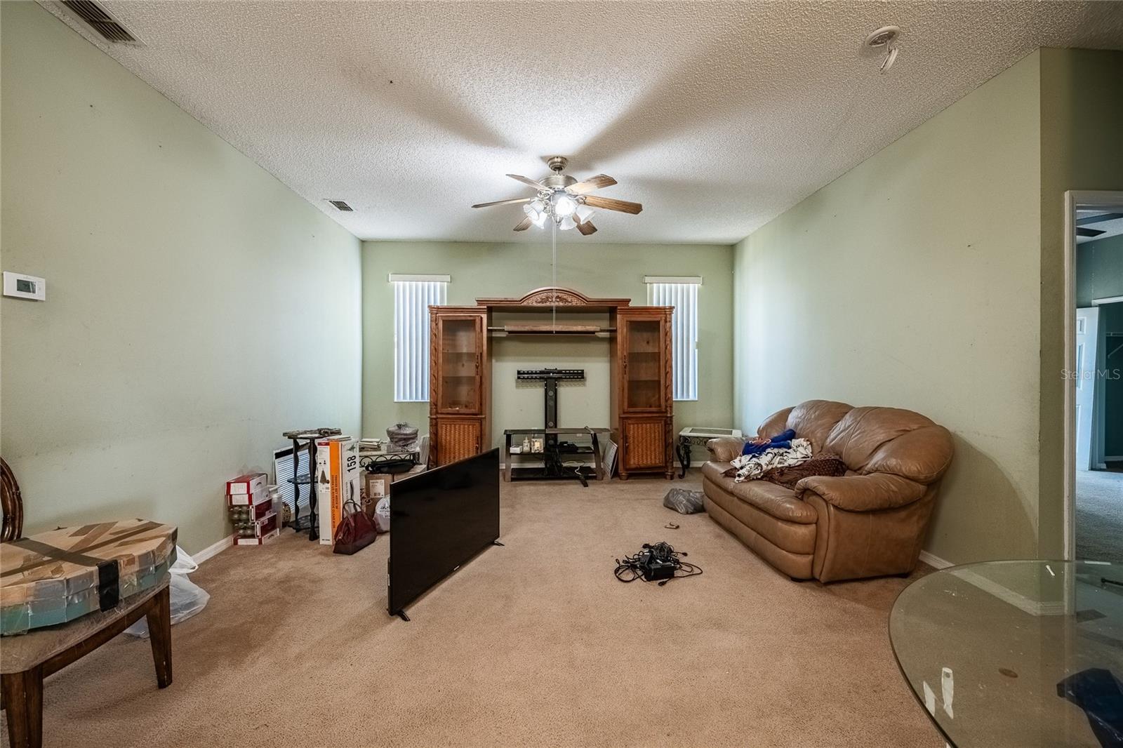 427 LARK CT