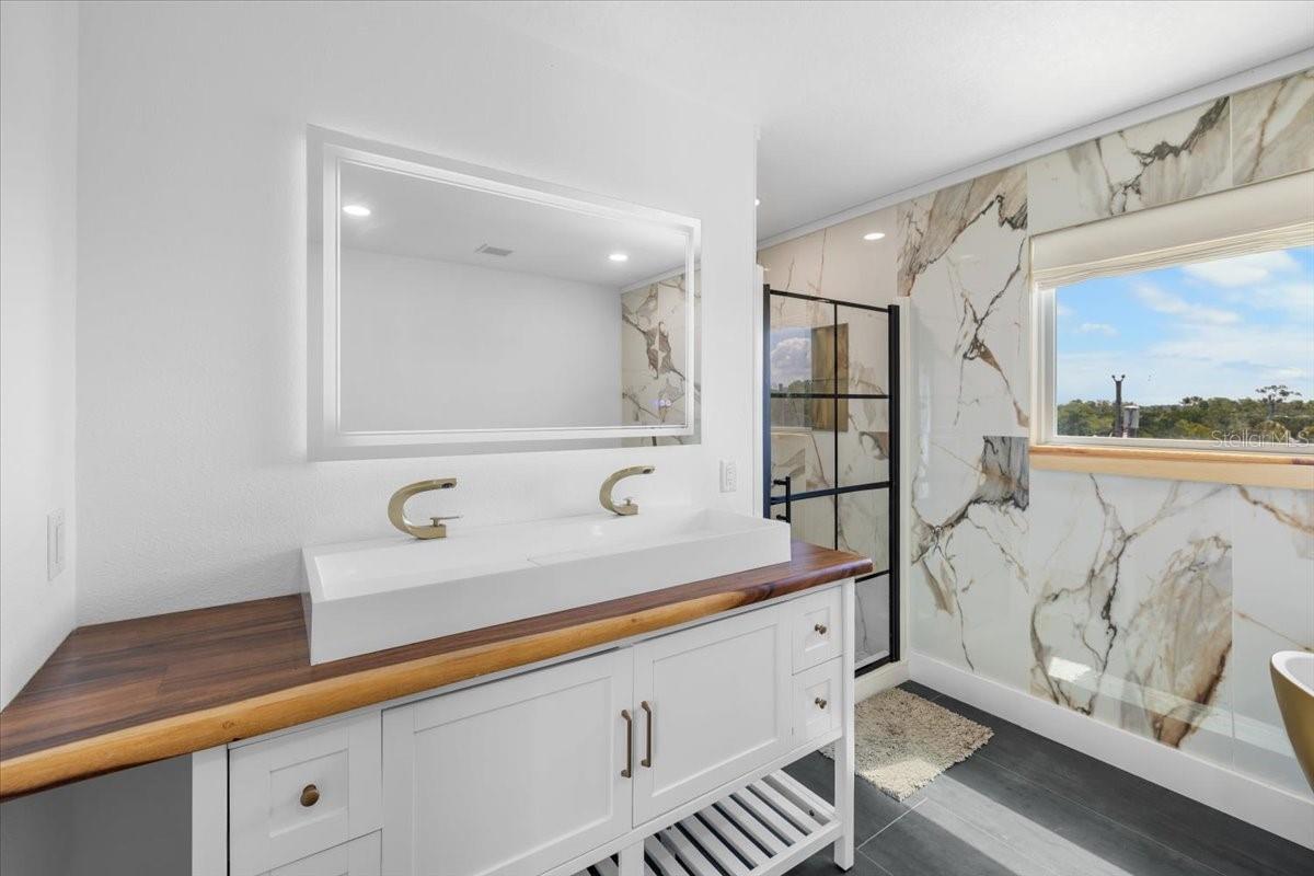 3185 ROSE ARBOR DR