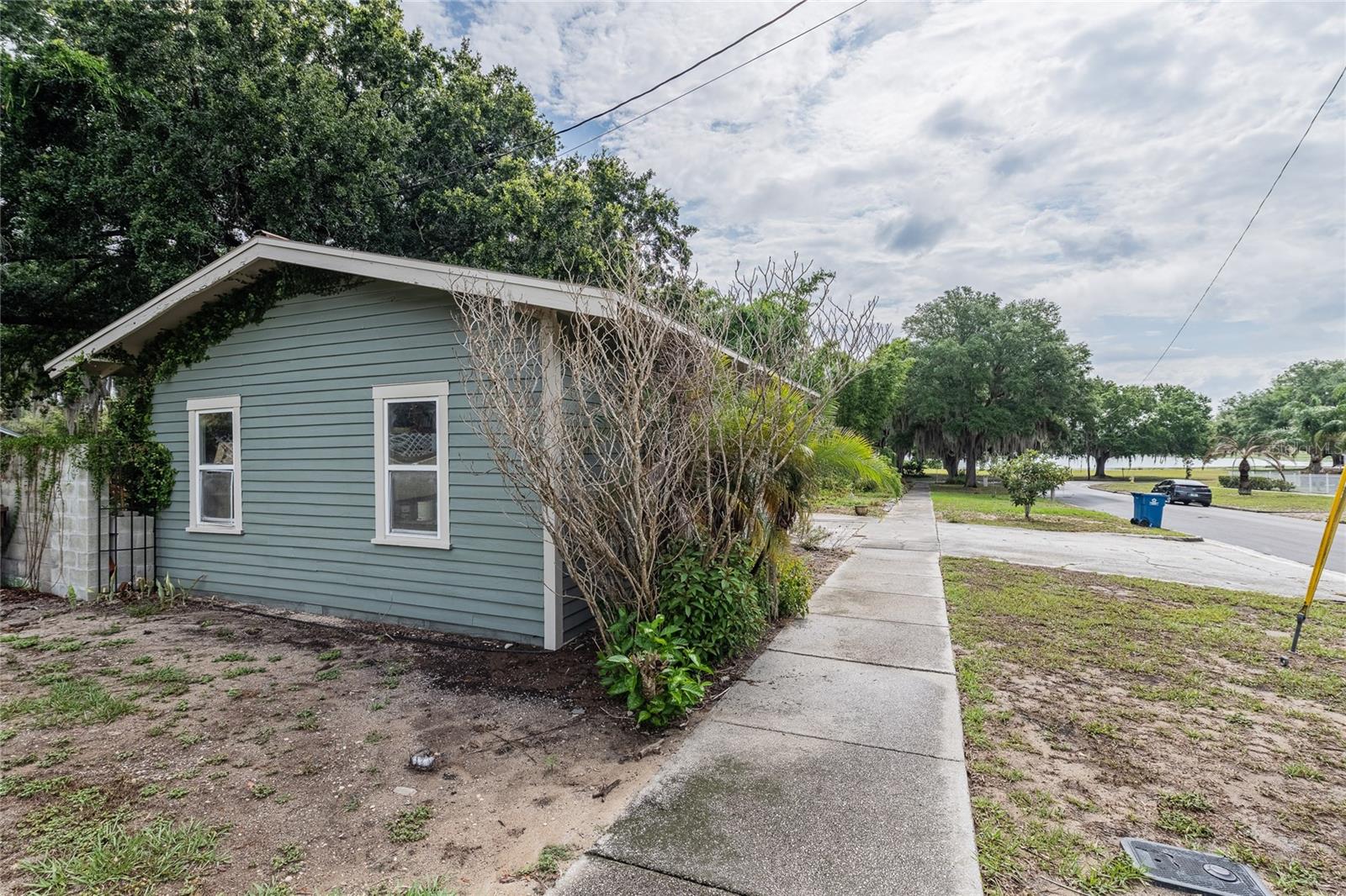 116 S LAKESHORE BLVD