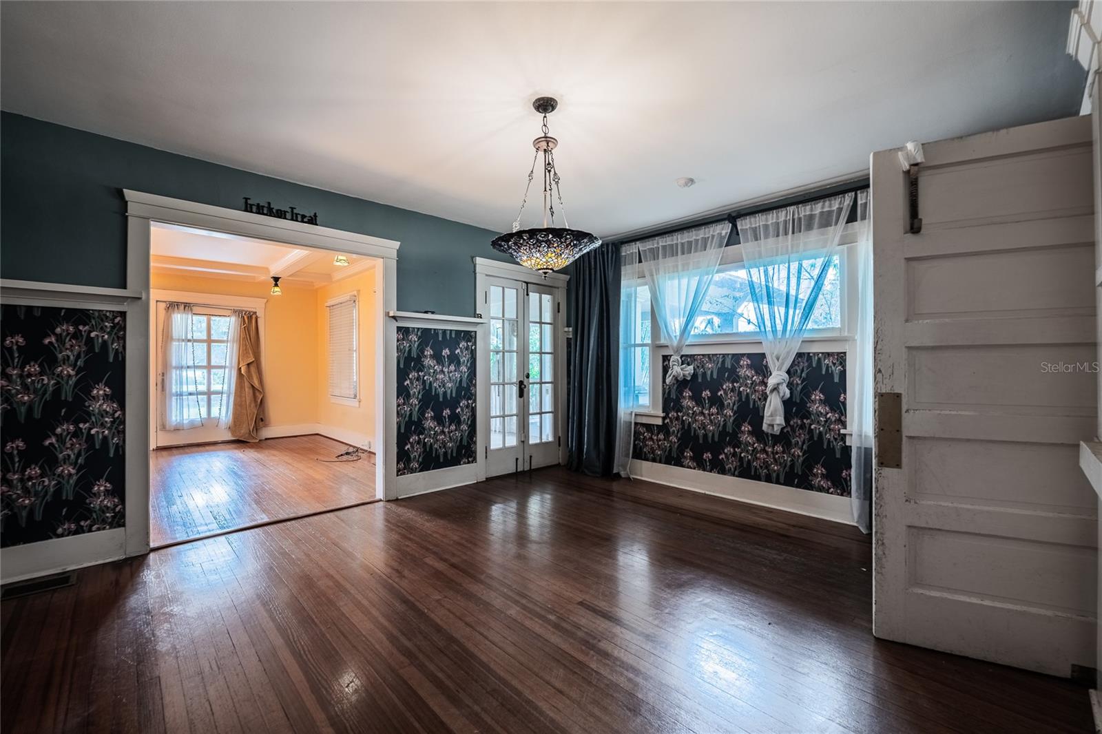 116 S LAKESHORE BLVD