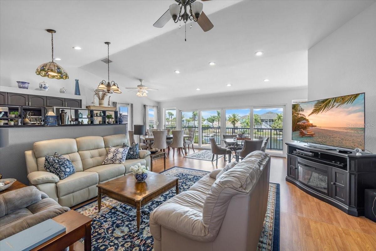 4225 CARLOS CT