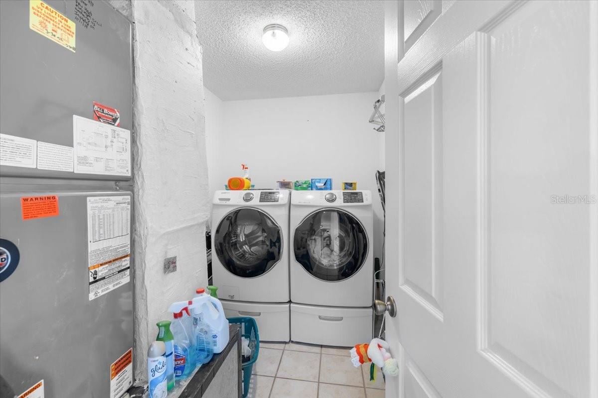 4225 CARLOS CT
