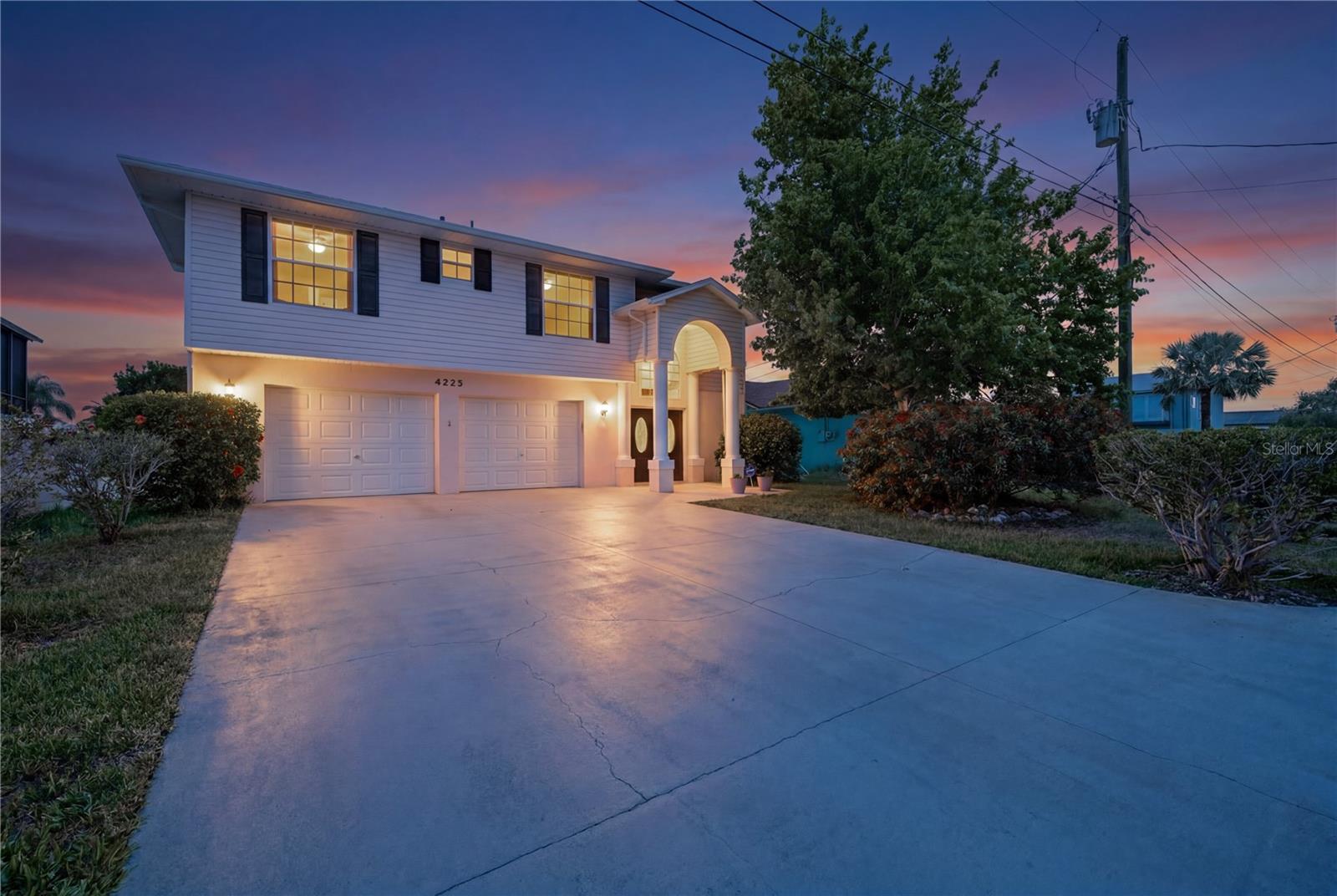 4225 CARLOS CT