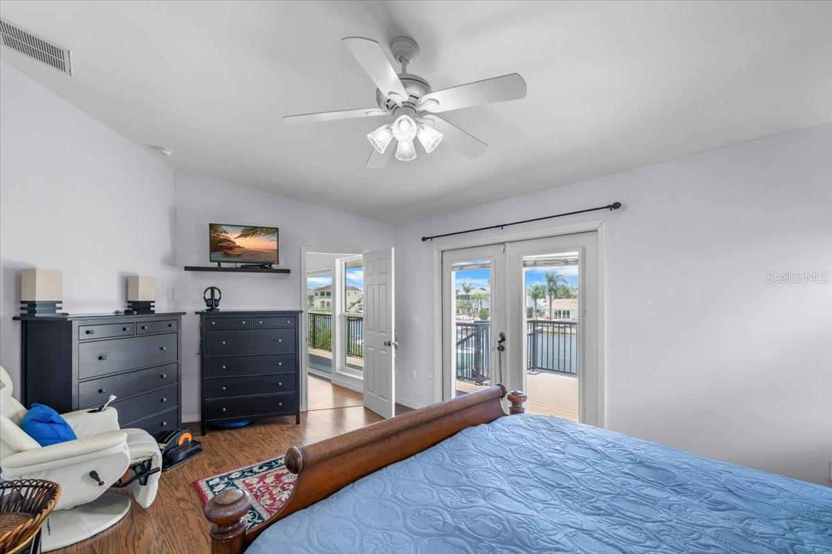 4225 CARLOS CT