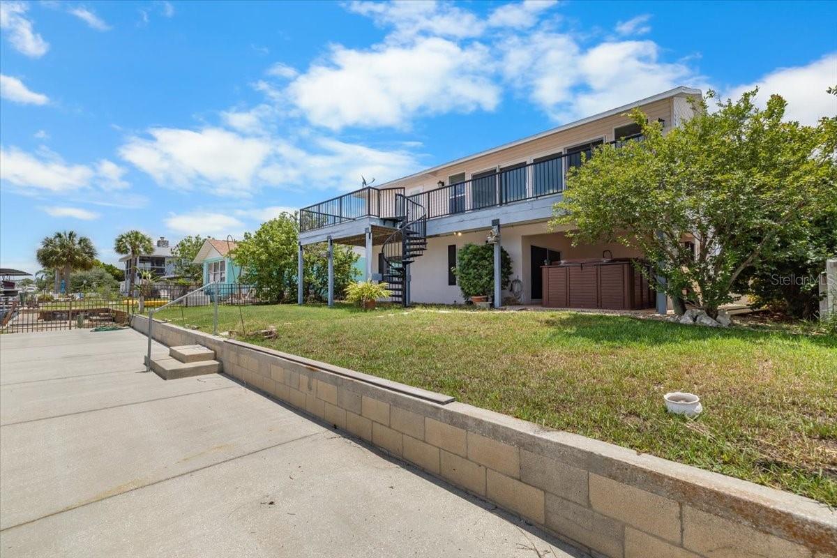 4225 CARLOS CT
