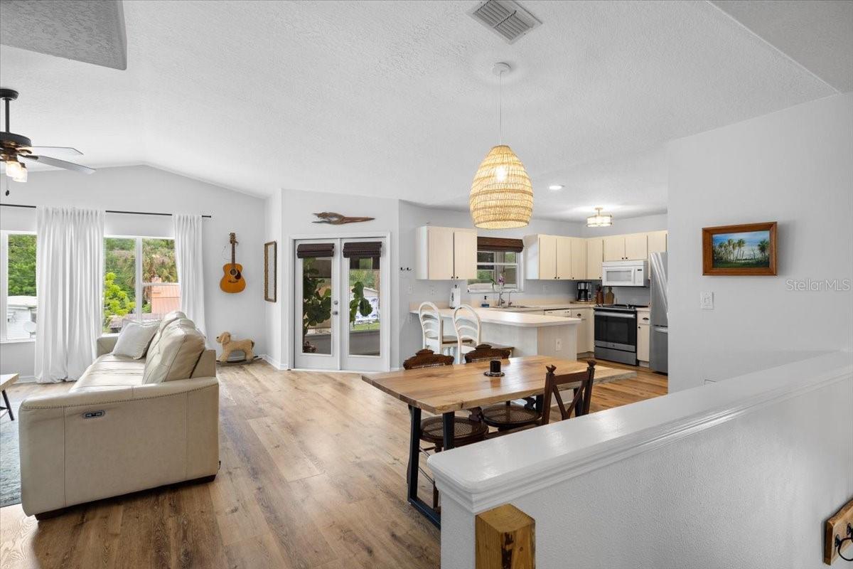 7264 ABERDEEN CT