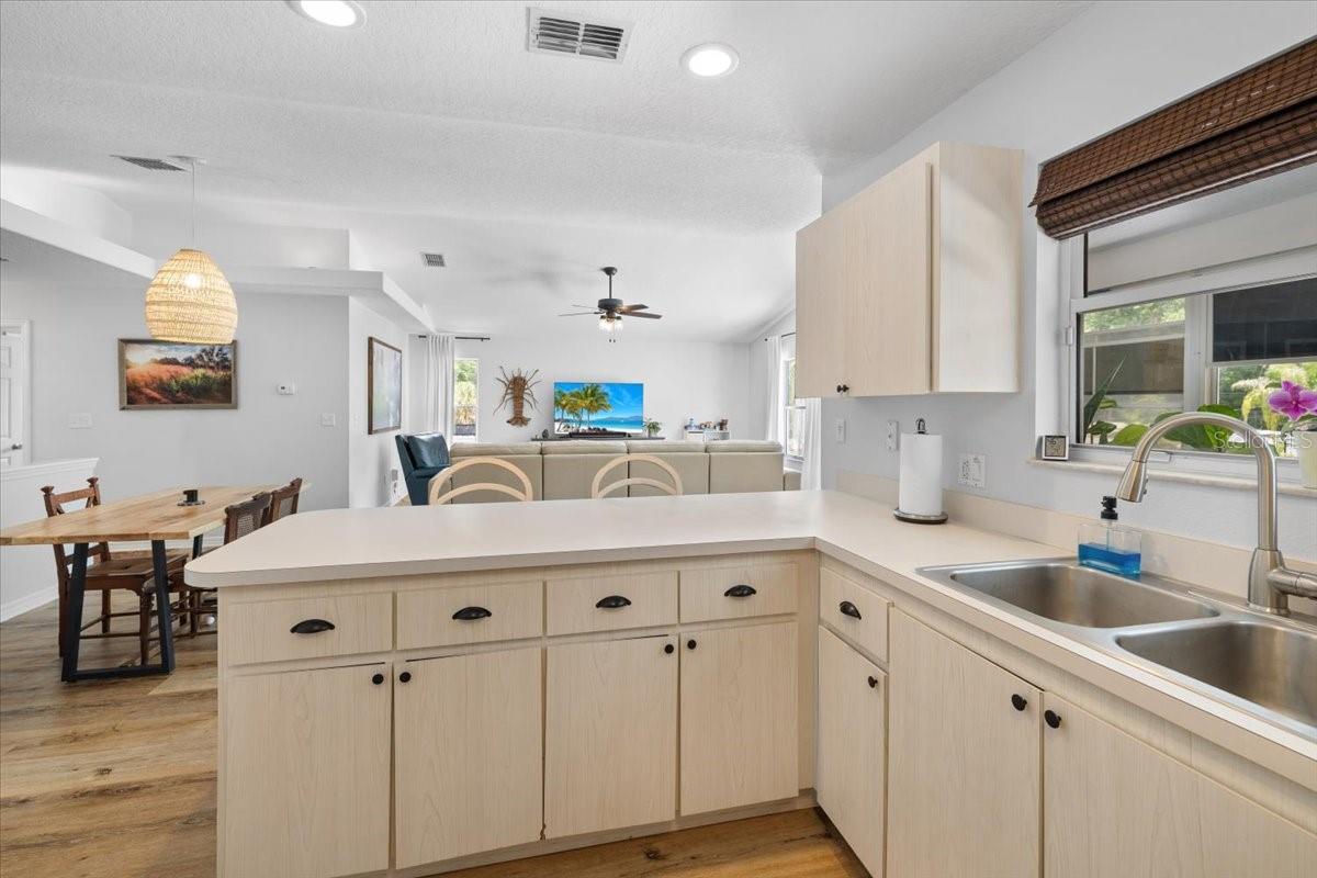 7264 ABERDEEN CT