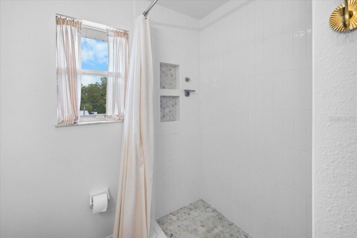 7264 ABERDEEN CT