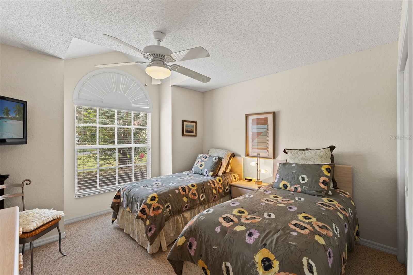 9419 NEW ORLEANS DR