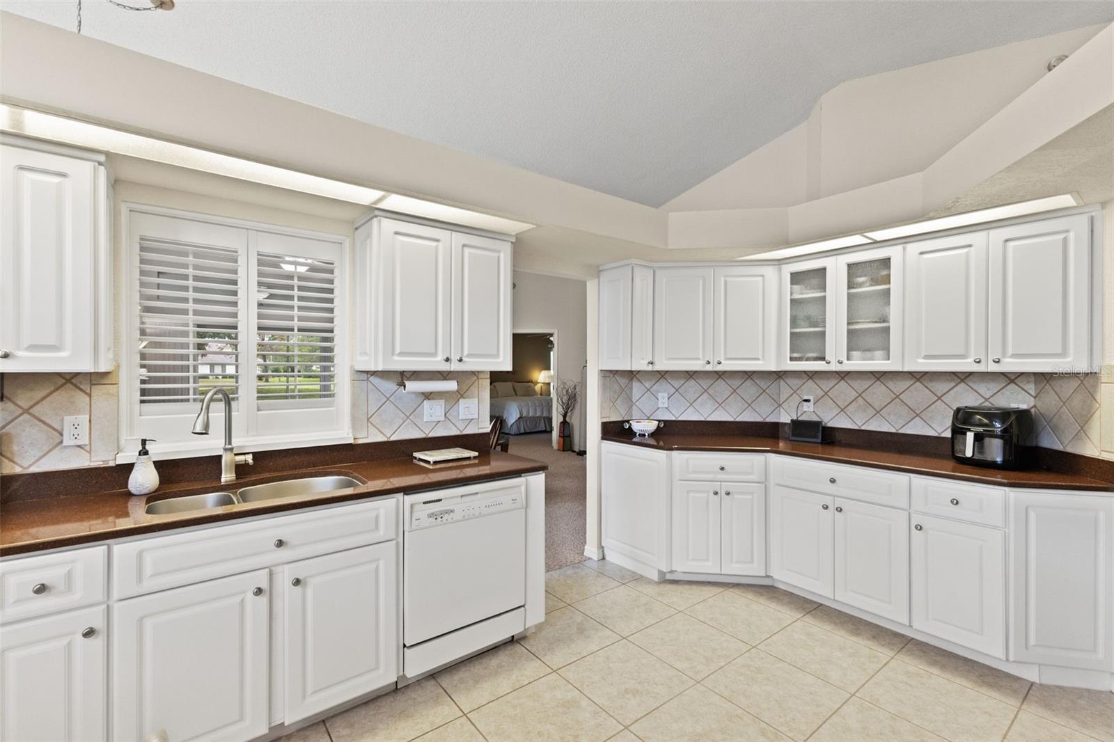 9419 NEW ORLEANS DR