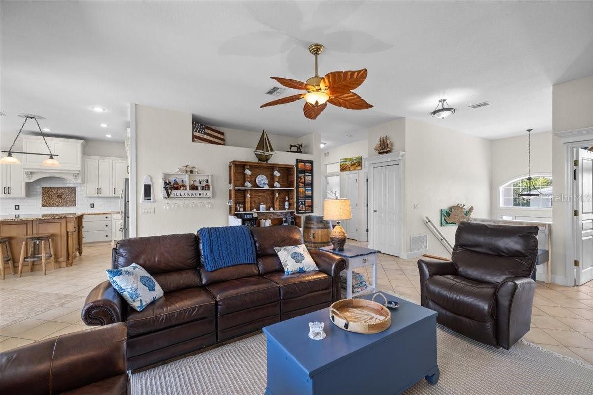 4270 CARLOS CT