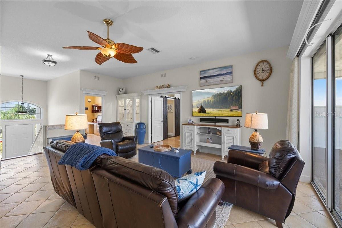 4270 CARLOS CT