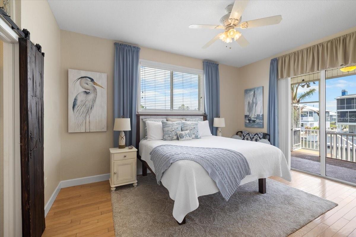 4270 CARLOS CT