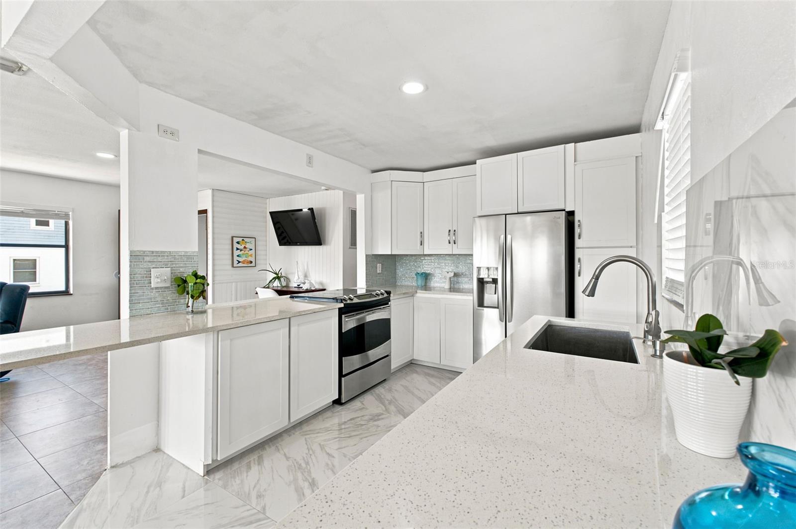 3250 ROSE ARBOR DR