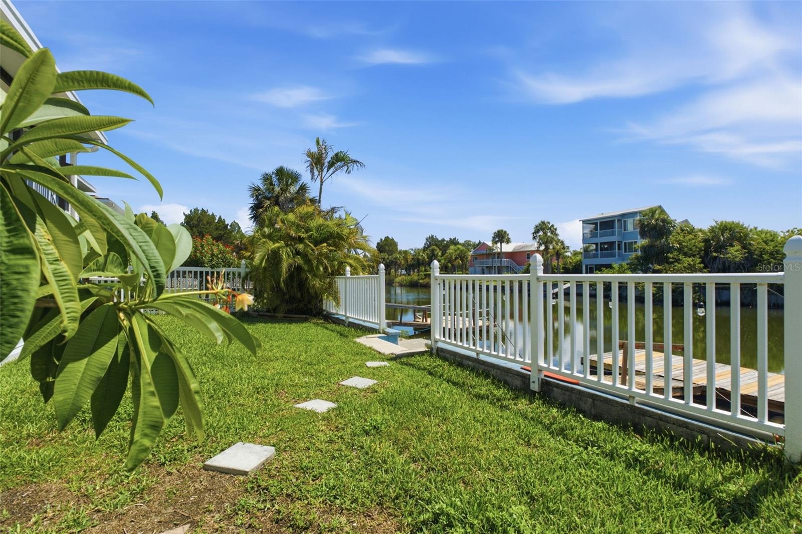 3250 ROSE ARBOR DR