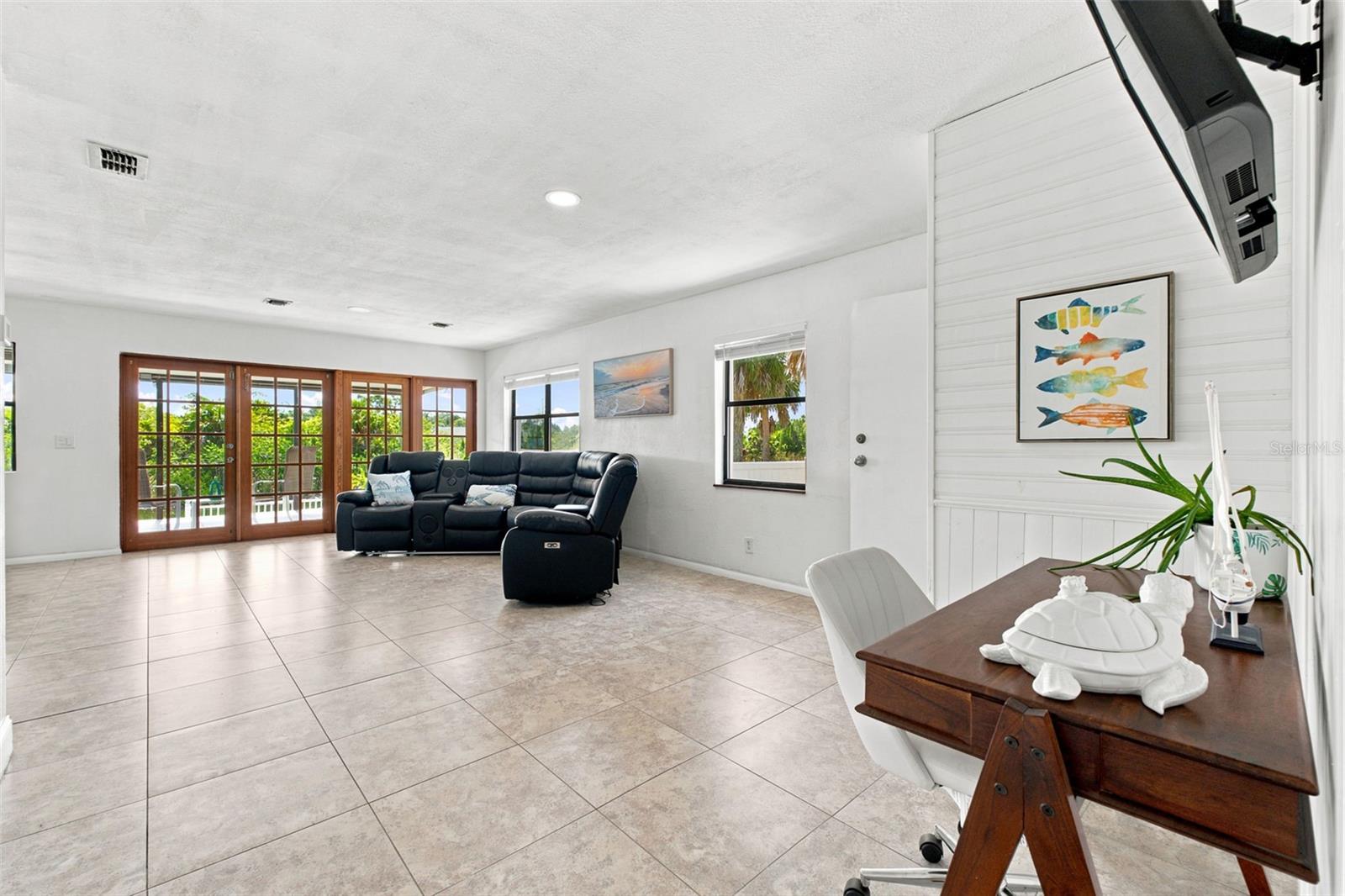 3250 ROSE ARBOR DR