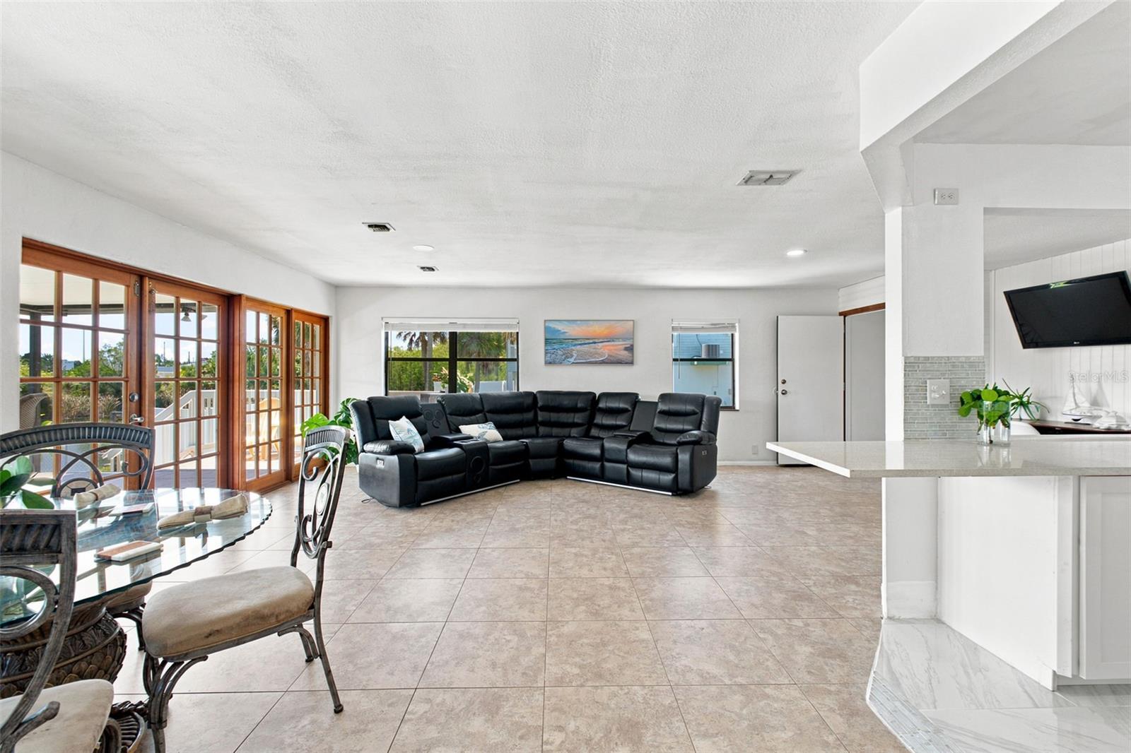 3250 ROSE ARBOR DR