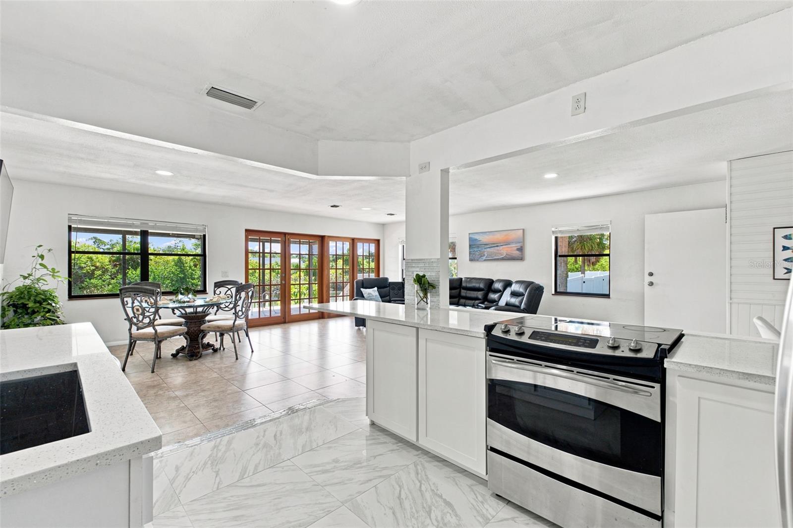 3250 ROSE ARBOR DR