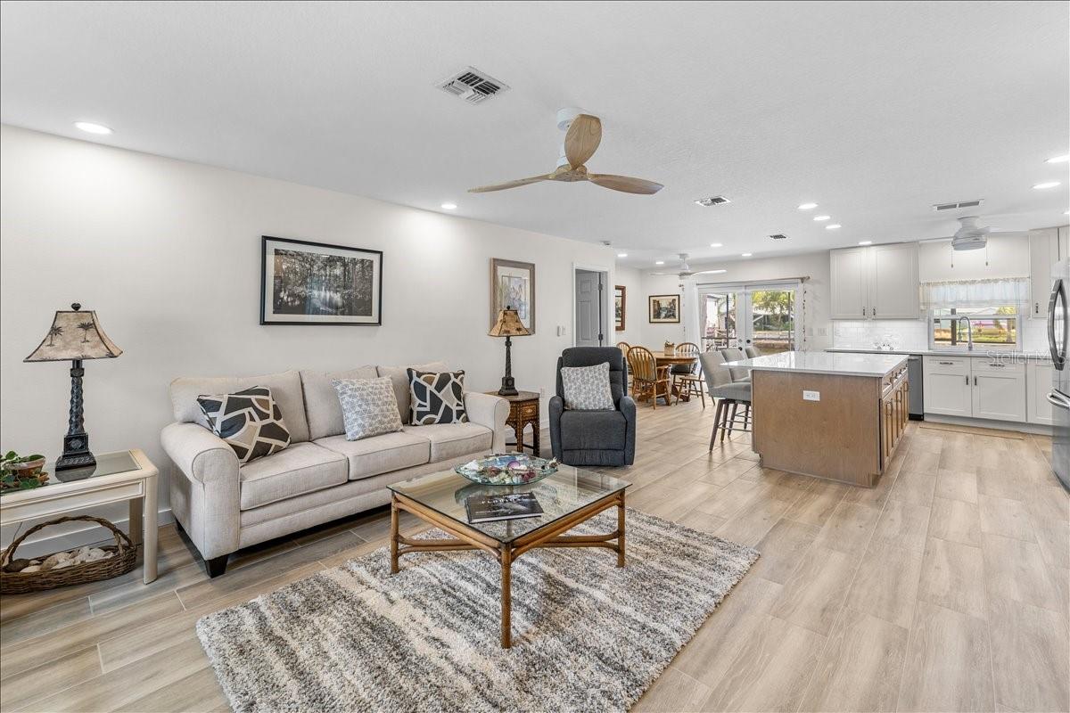 4267 CARLOS CT
