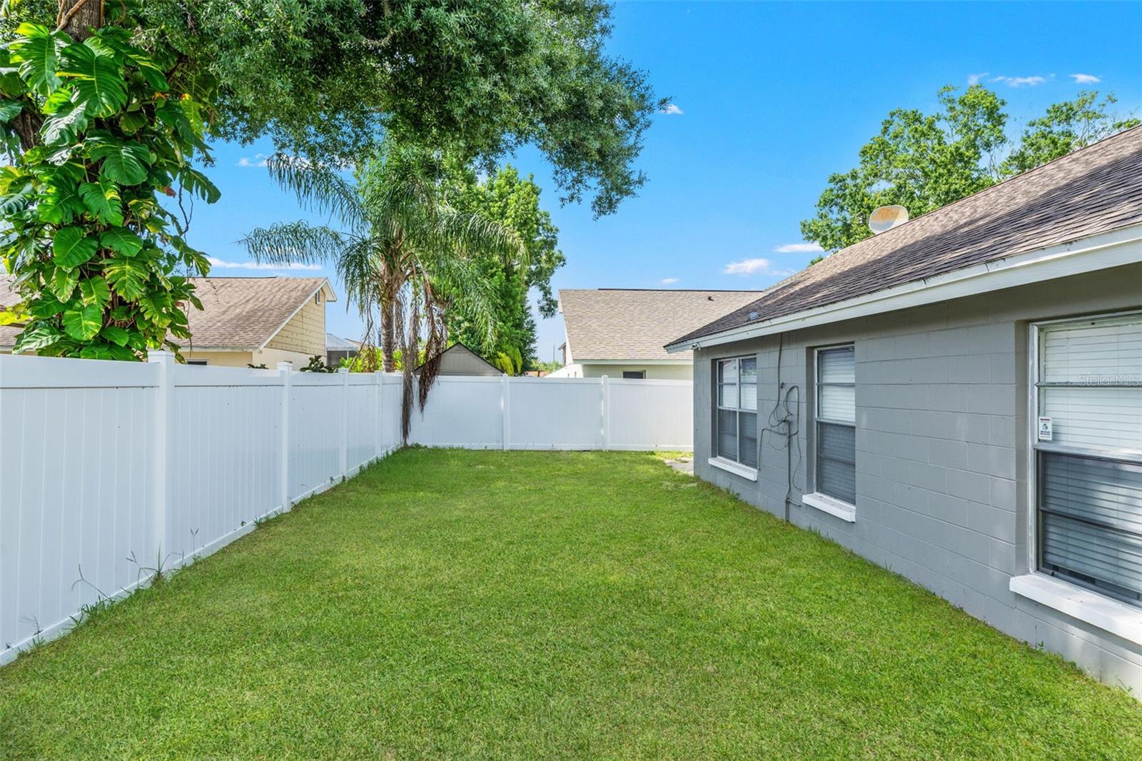 12714 TROWBRIDGE LN