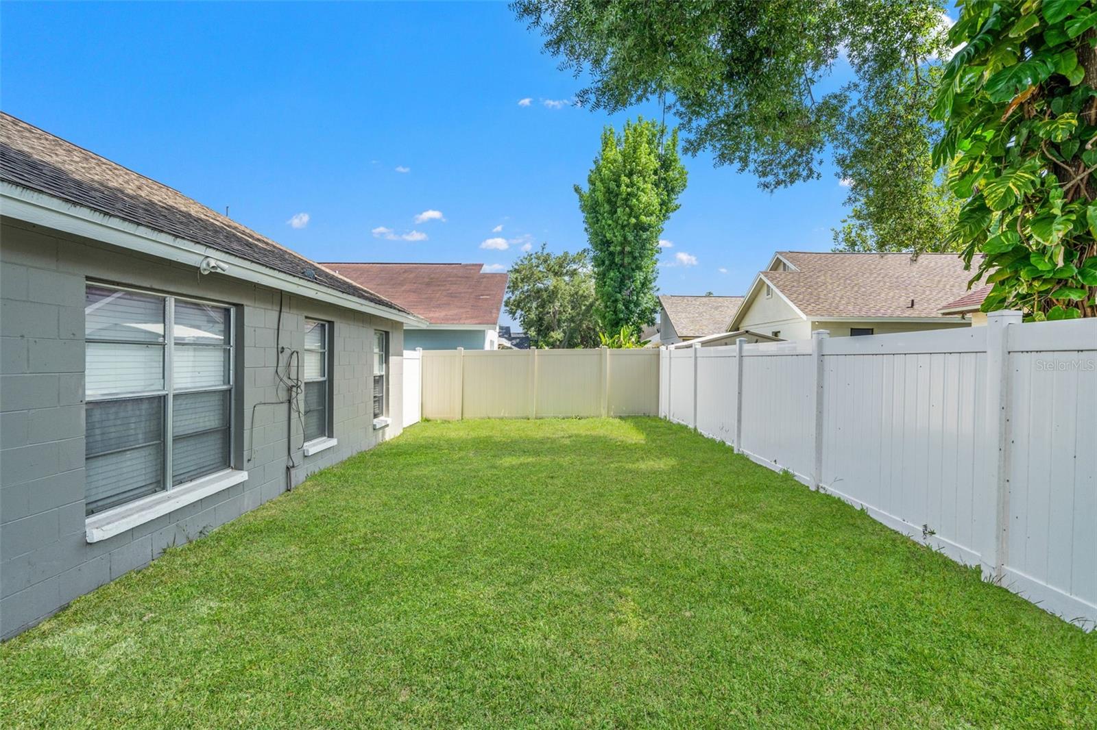 12714 TROWBRIDGE LN
