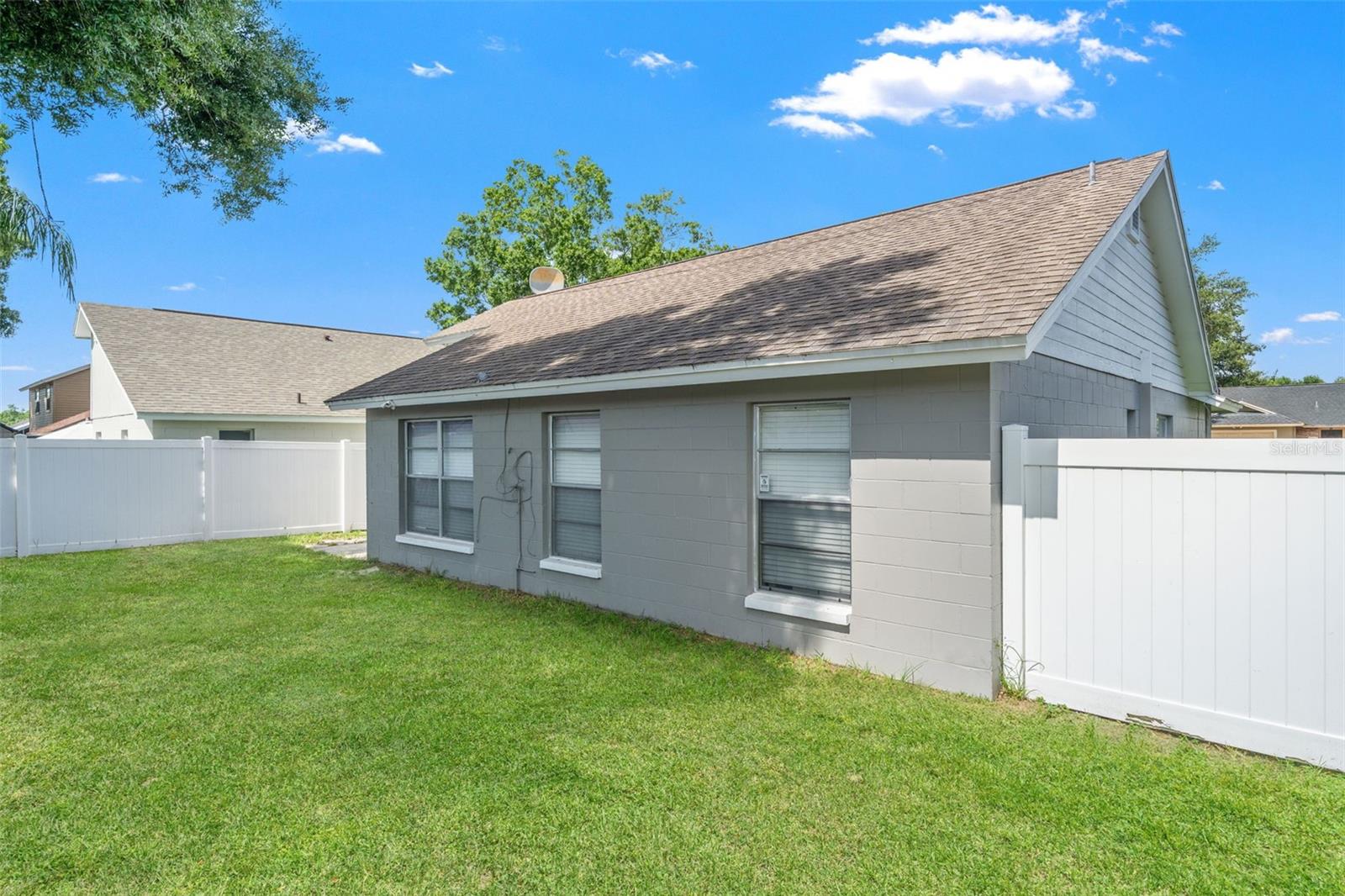 12714 TROWBRIDGE LN